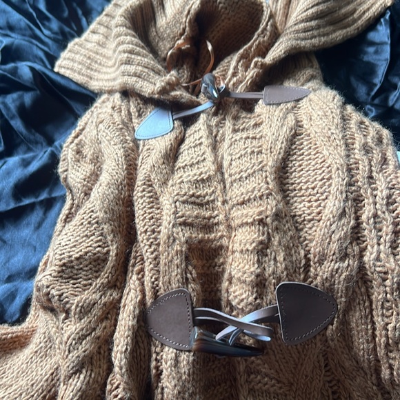 Cropped Cable Knit Toggle Hoodie – Cottagecore Fall Staple - Picture 3 of 7